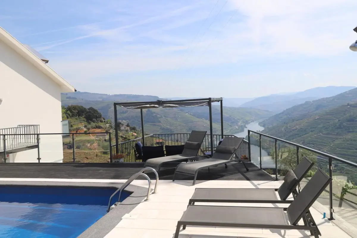 Discover the Casa Vale do Douro: The Gem of Portuguese Hospitality - Imagem 44