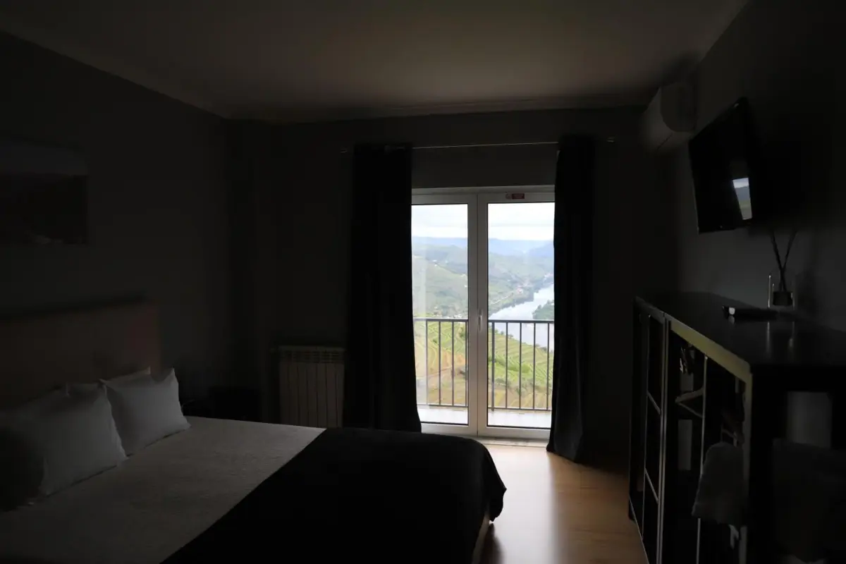Discover the Casa Vale do Douro: The Gem of Portuguese Hospitality - Imagem 53