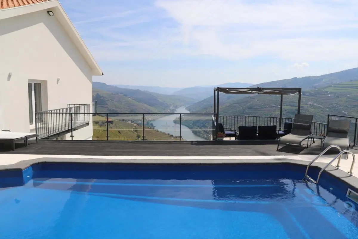 Discover the Casa Vale do Douro: The Gem of Portuguese Hospitality - Imagem 9