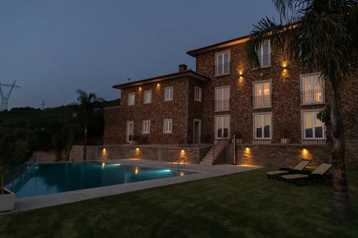 Golden Mirror - Imagem 17