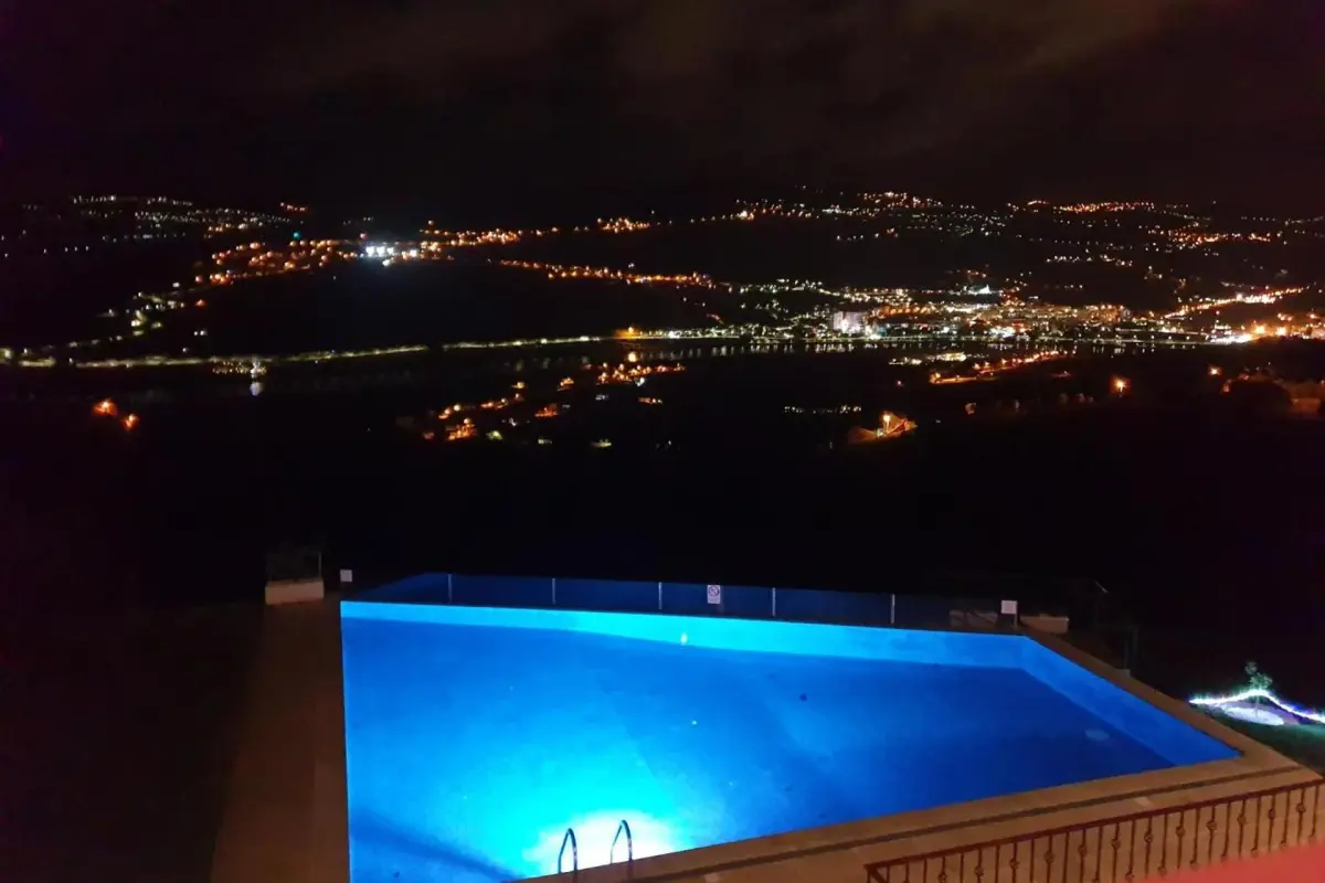 Golden Mirror - Imagem 24