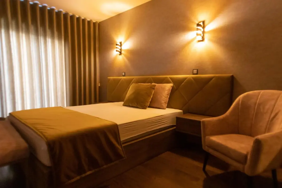 Golden Mirror - Imagem 40