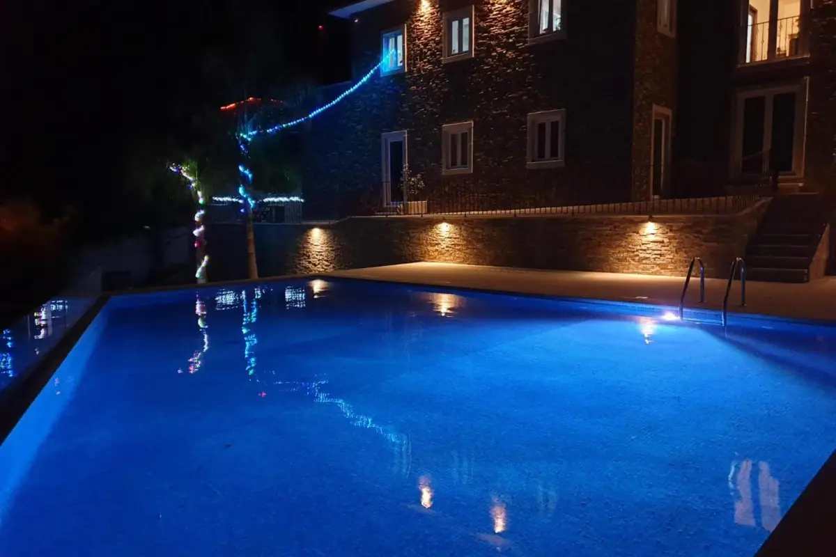 Golden Mirror - Imagem 66