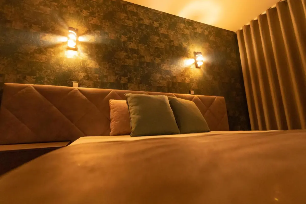 Golden Mirror - Imagem 83