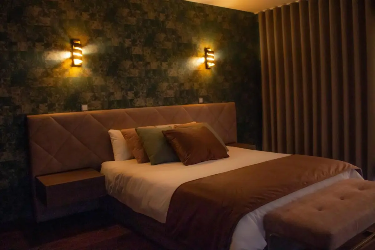 Golden Mirror - Imagem 93