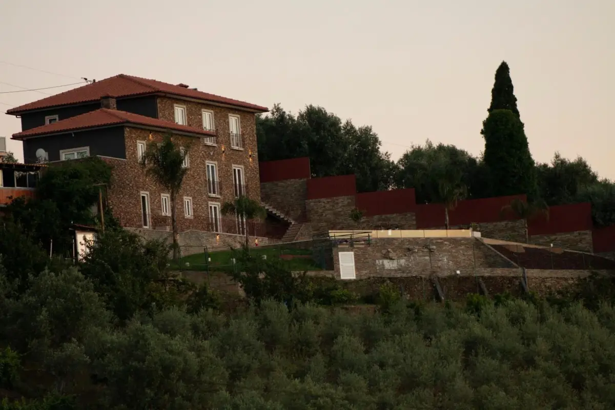 Golden Mirror - Imagem 100