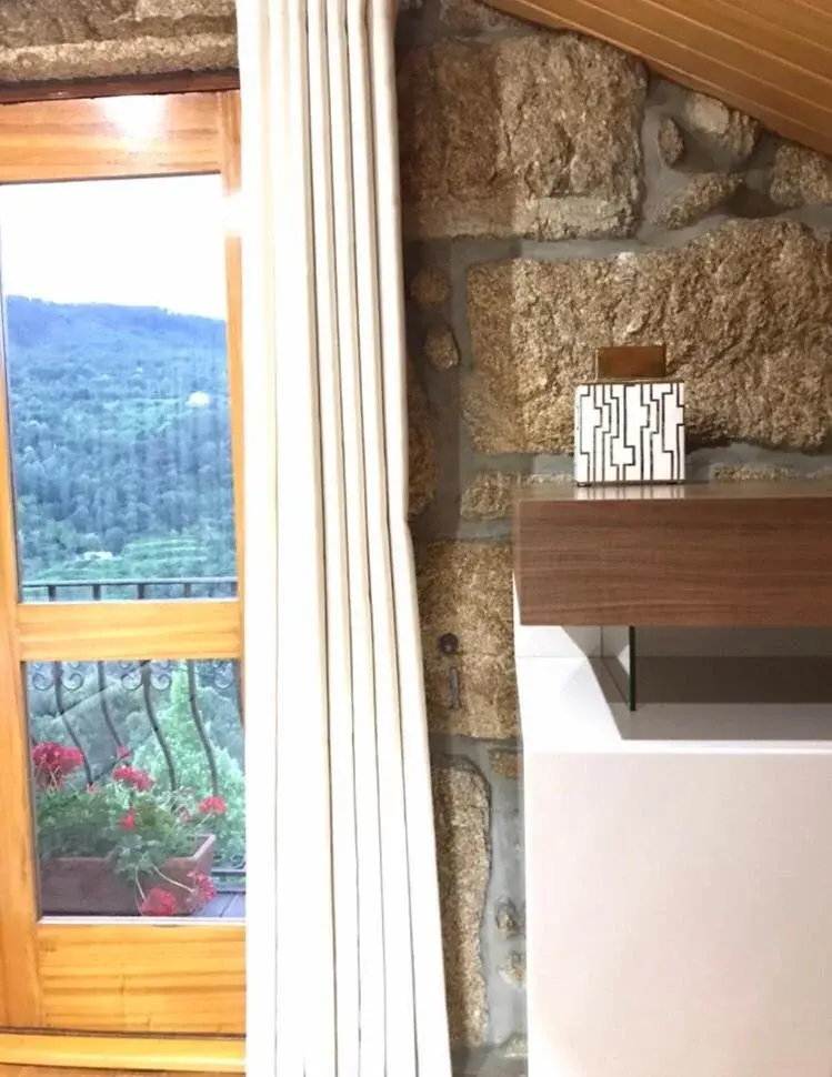 Discover the Piece of World Douro: A Refuge of Comfort and Style - Imagem 26