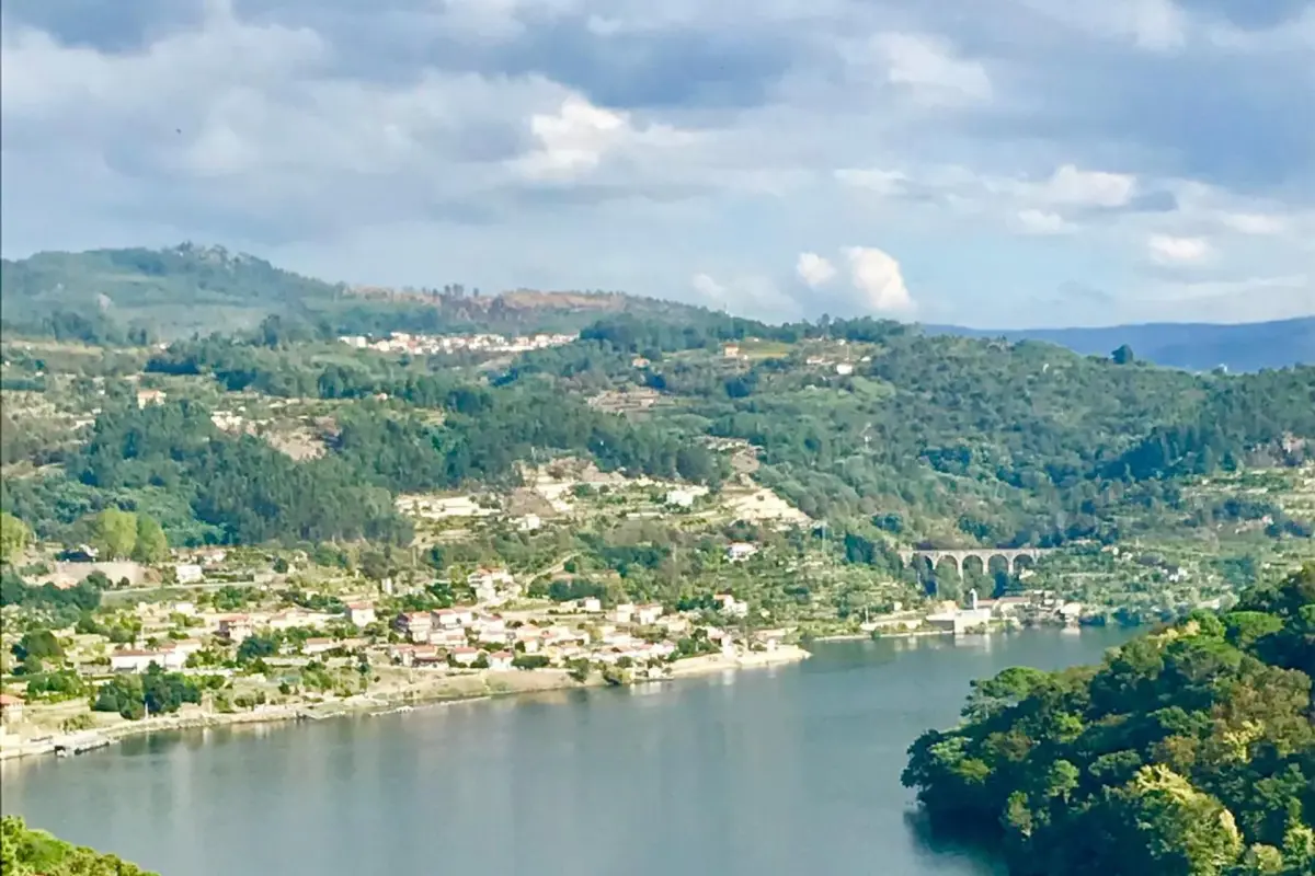 Discover the Piece of World Douro: A Refuge of Comfort and Style - Imagem 46