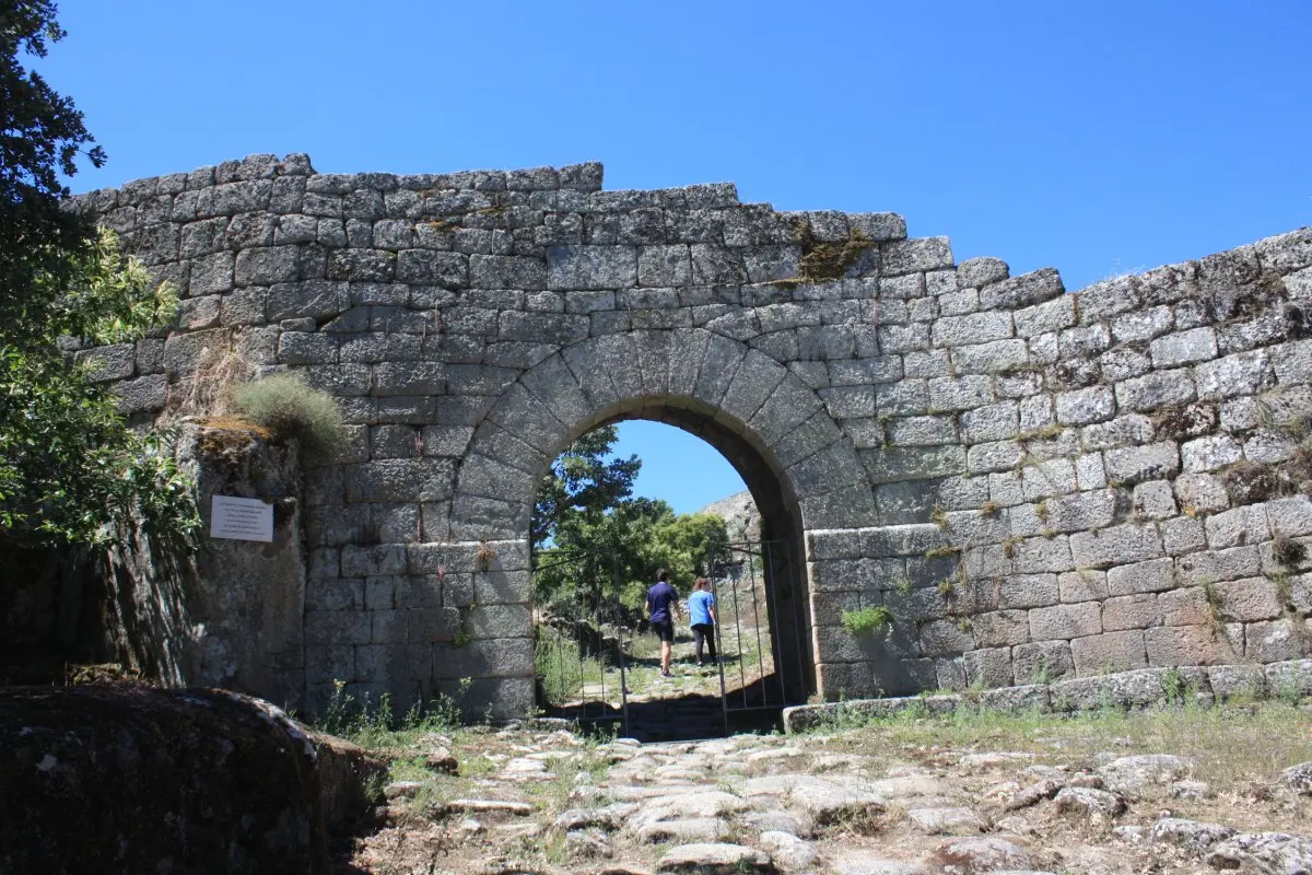 Burg Ansiães