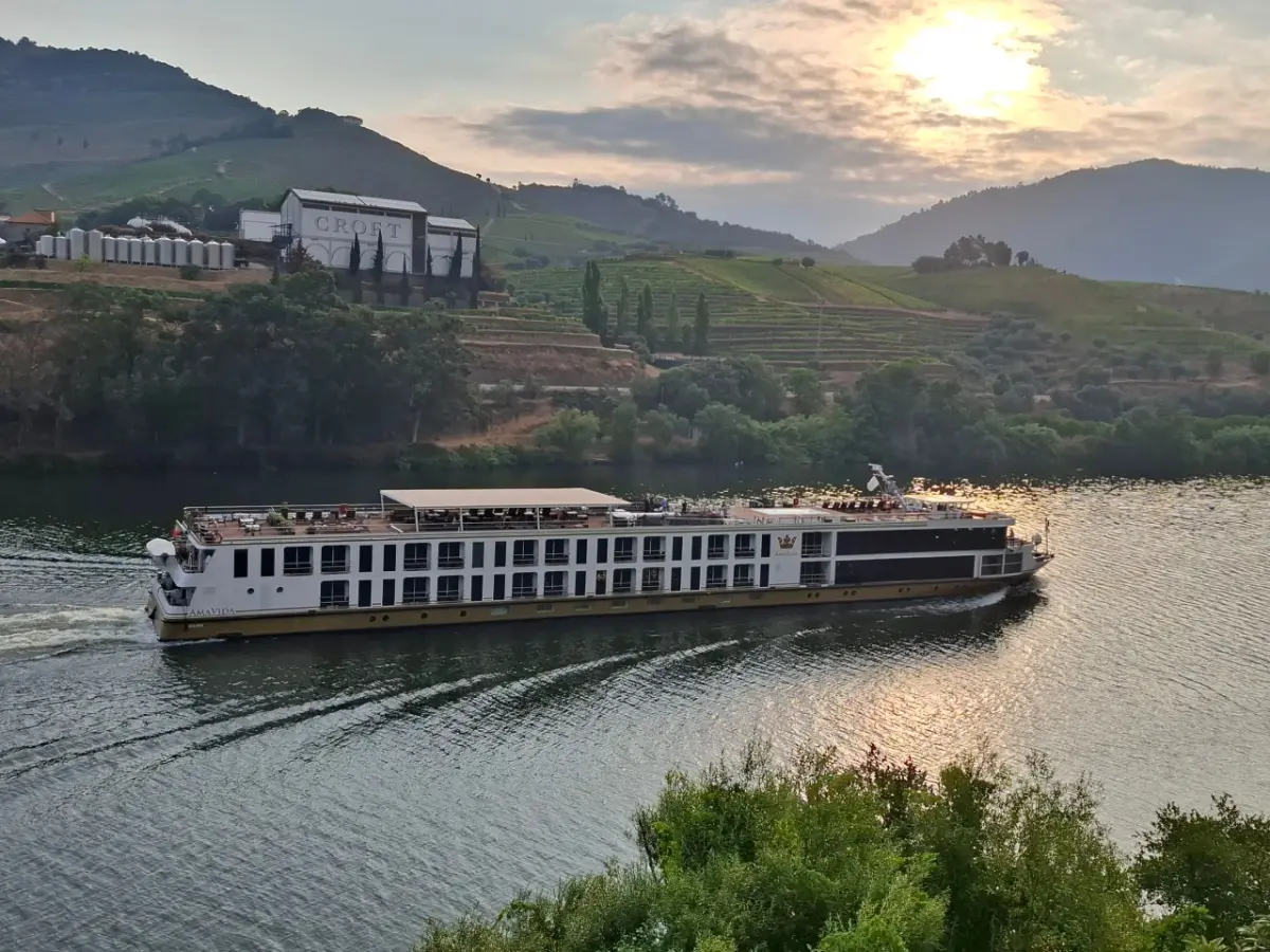 Douro River Cruise 2026: One-Day or Multi-Day Guide
