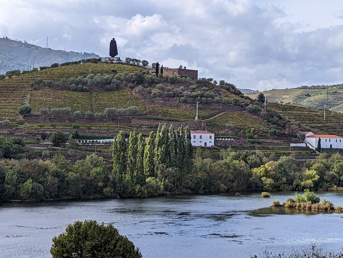 Pinhão: Guia Completo do Coração do Vale do Douro