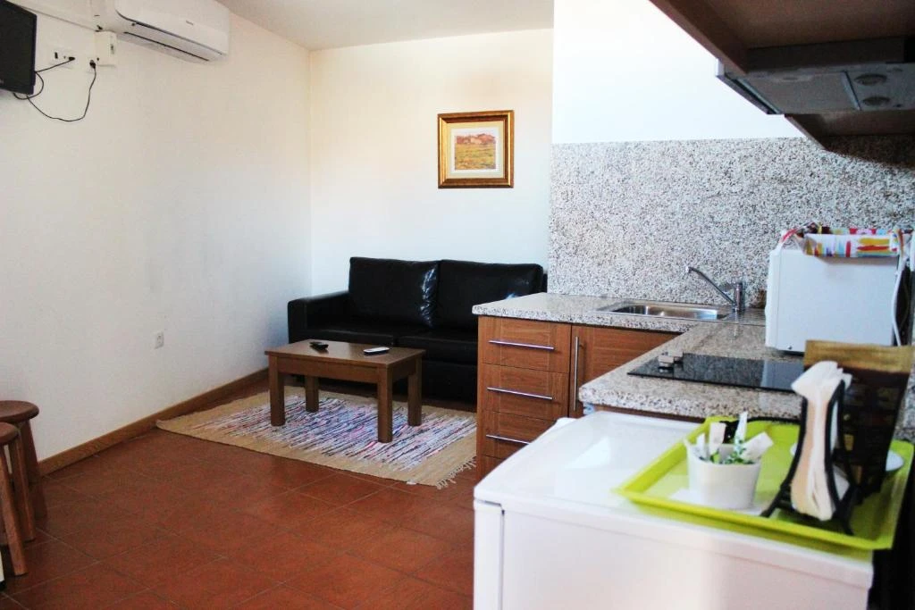 Studio (4 Adults) – Curral de l Tiu Pino