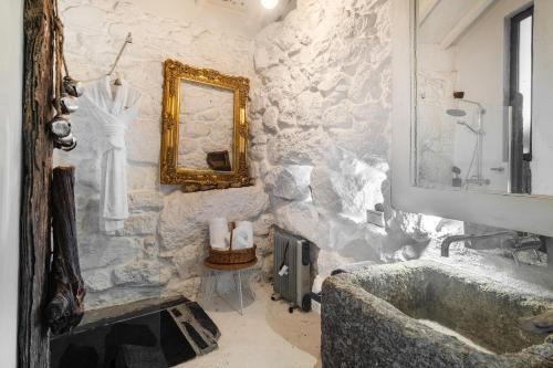WHome Riverfront Retreat with Exclusive Waterfall Views – foto 3