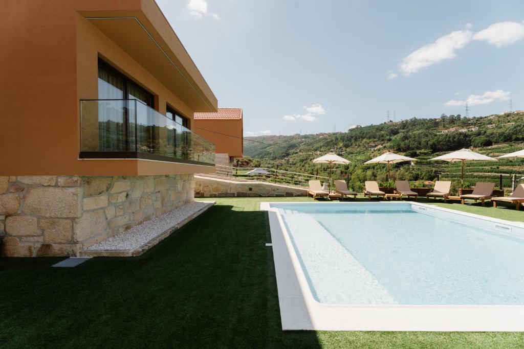 Serpa Pinto Village - by FERO