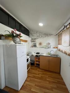Casa da Avó Maria, Largo de Santo António, n 97395AL – photo 4
