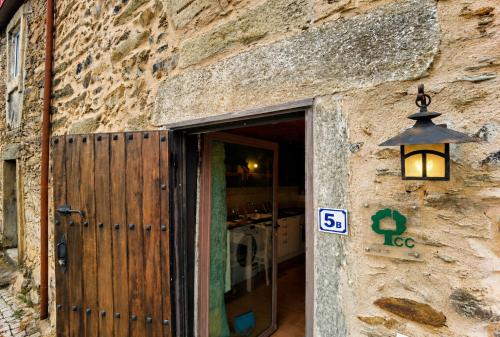 Casas de Xisto – photo 2