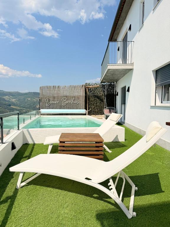DOURO BROTHERS
