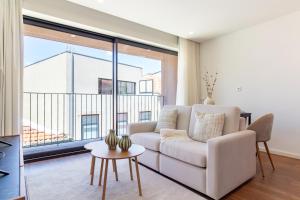 Polacos Residence by LovelyStay – photo 6