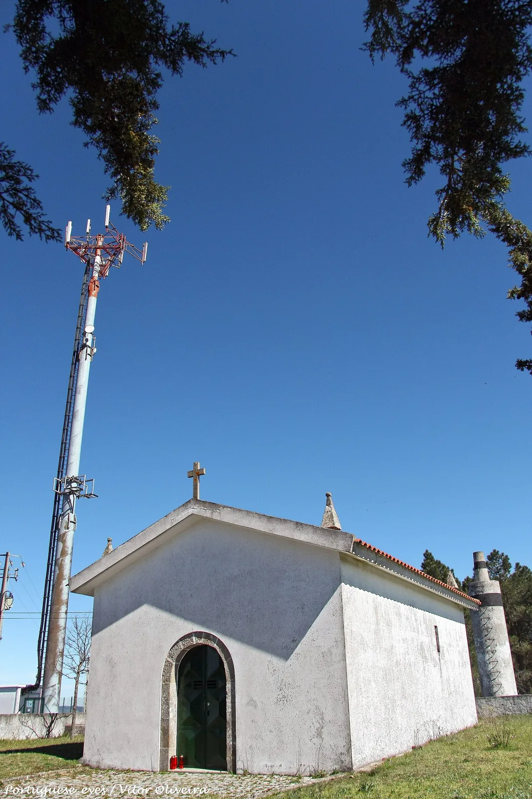 Capela da Senhora do Monte (ou do Vencimento), na freguesia de Ervedosa do Douro