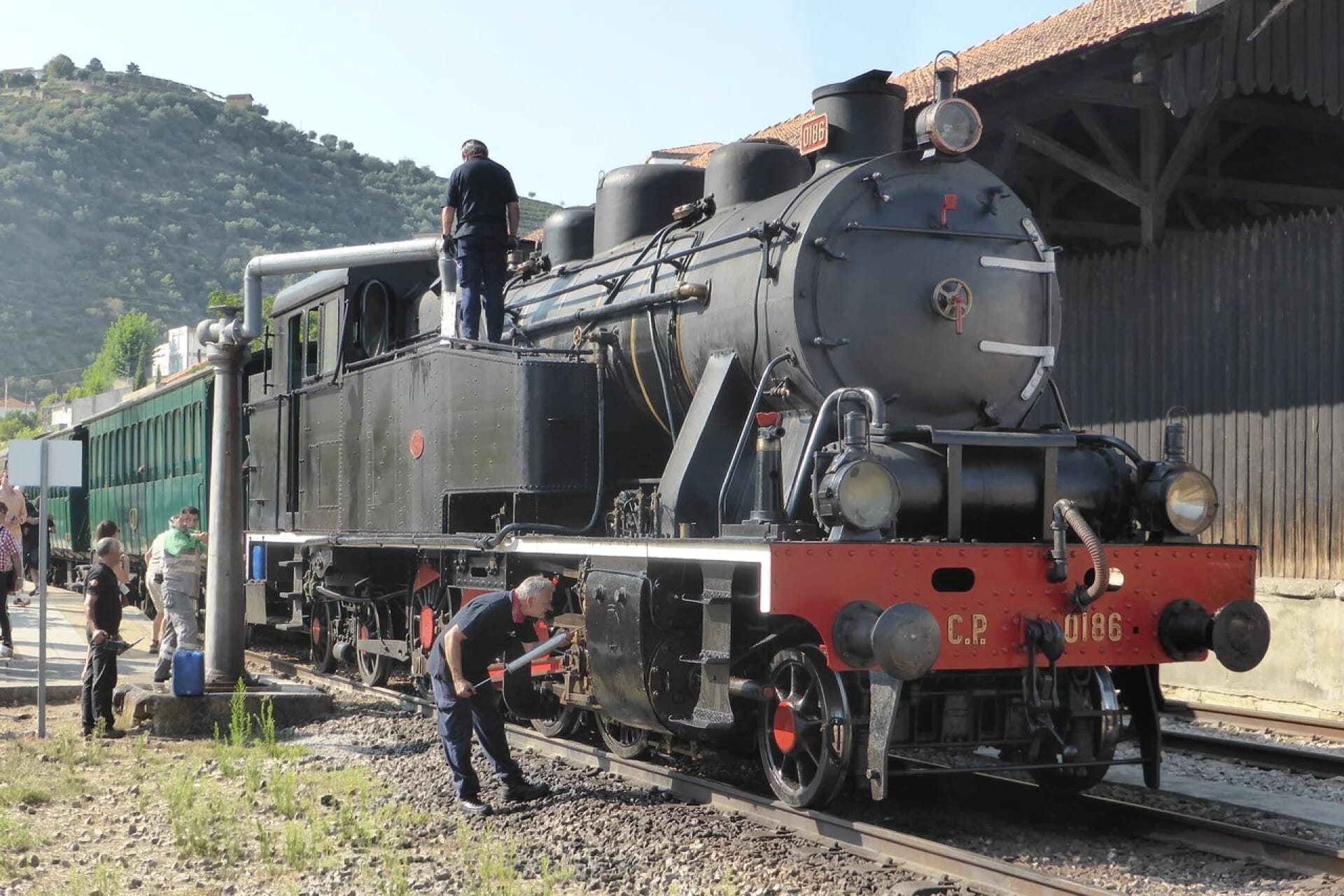 Comboio Histórico do Douro: Uma Viagem Inesquecível no Tempo e na Cultura Portuguesa