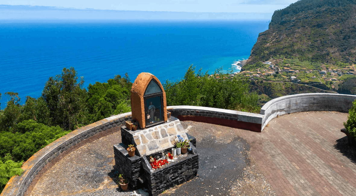 3. Miradouro da Nossa Senhora da Ribeira